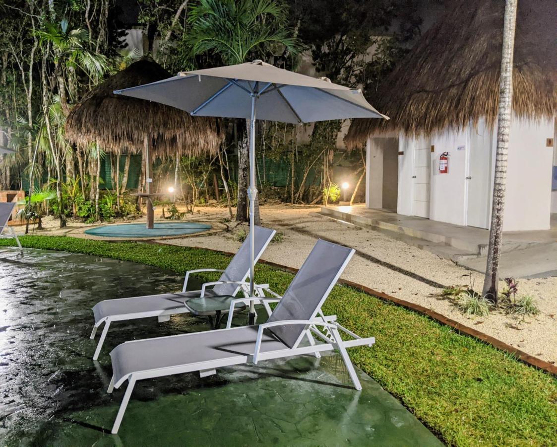 2-Bedroom Condo By The Jungle W/ Swimming Pool Puerto Morelos Exterior photo